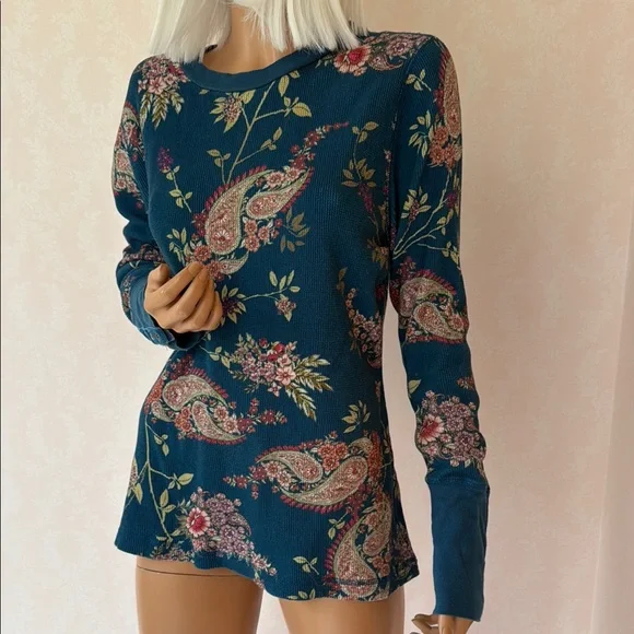 Sundance thermal 100% cotton Floral Long Sleeve Top large - Picture 2 of 10